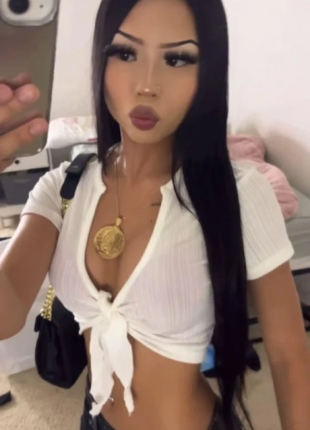 Vanessa está en el catálogo de escorts independientes en Málaga