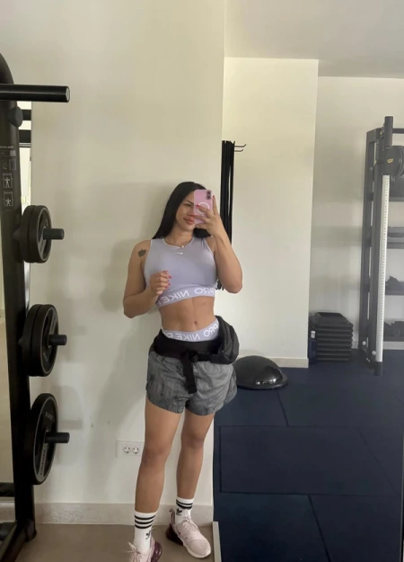 Descubre a Kynasha, una escort en Sevilla de alto nivel