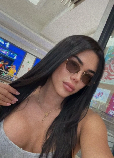 Descubre a Kynasha, una escort en Sevilla de alto nivel