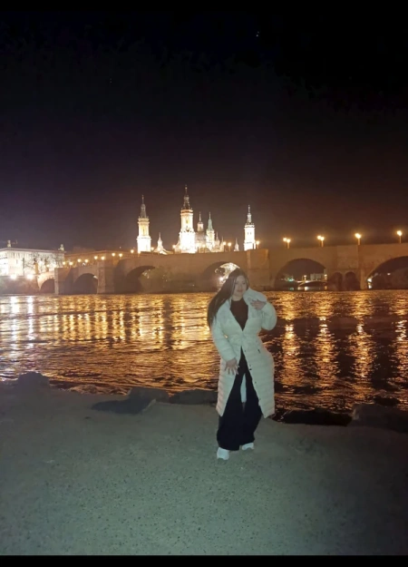 Book actualizado de Ámbar, entre las damas de compañía grandes-mamas de lujo