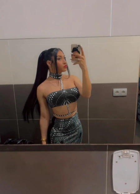 LIZY, Travesti en Madrid 613605544