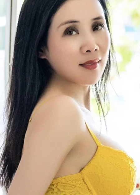 Yiyi, Escort en Alicante 691624455