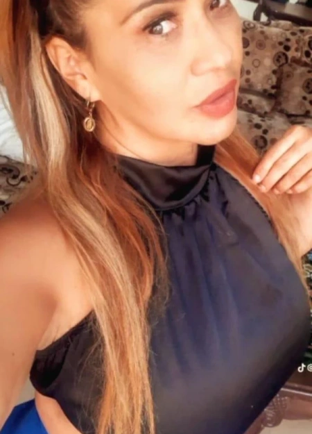 Reserva con Sofia, una escort grandes-mamas en Valencia con perfil activo