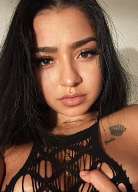 Sol, elegancia y discreción en el catálogo de damas de compañía