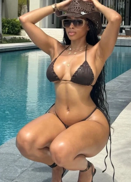 Salome, una de las escorts en Málaga más destacadas