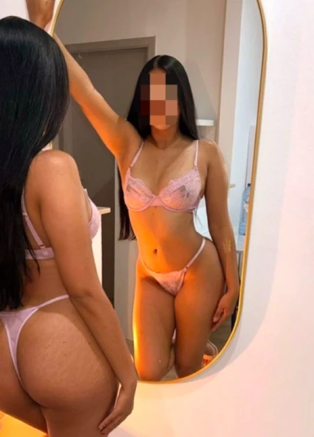 Cita exclusiva con Ivana, una de las escorts en Málaga top