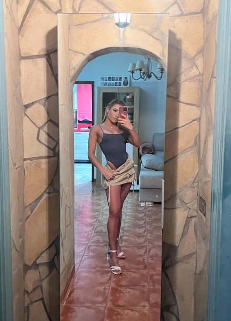 Andrea, Travesti en Barcelona 613312408