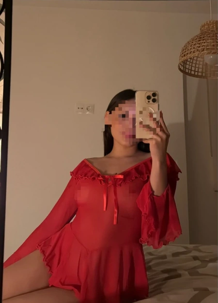 Sarita es una modelo exclusiva con perfil verificado