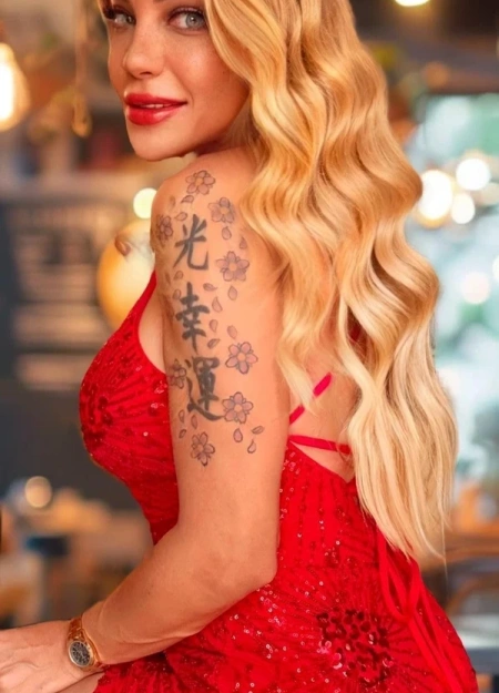 Amanda Lear, Travesti en Madrid 685072699