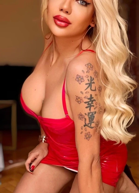 Amanda Lear, Travesti en Madrid 667728840