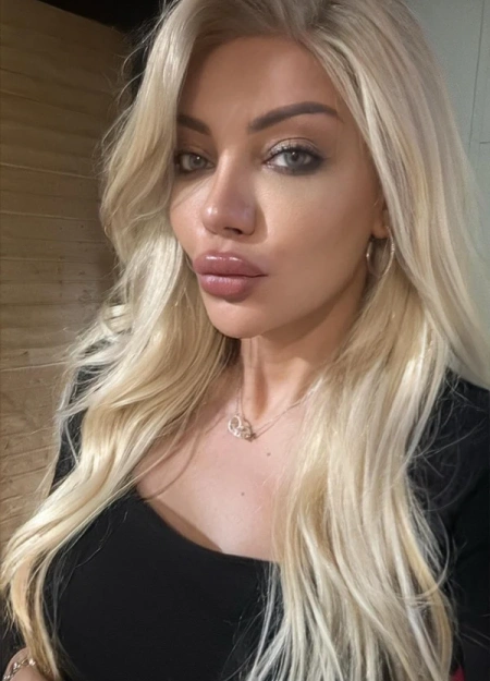 Amanda Lear, Travesti en Bilbao 667728840