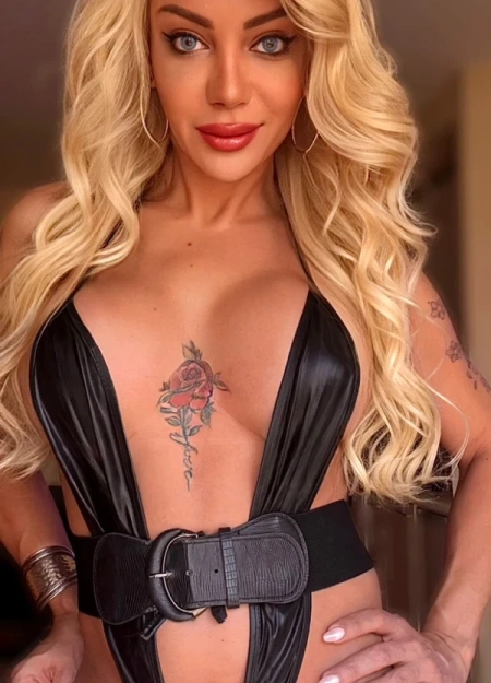 Amanda Lear, Travesti en Bilbao 667728840