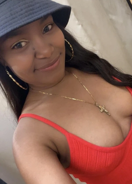 LAURA, Escort en Sevilla 670502467