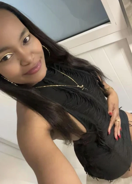 LAURA, Escort en Sevilla 670502467