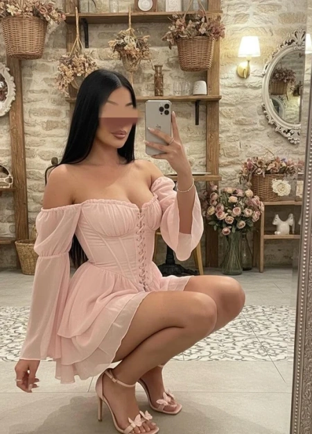 Giorgina, una experiencia única con escorts en Marbella