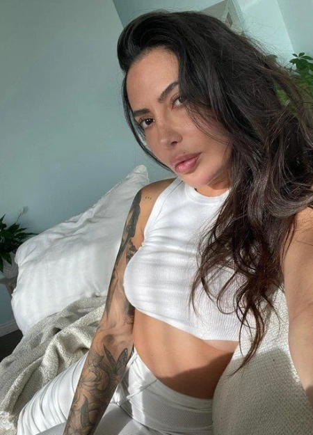 Véronique, perfil premium dentro de las escorts grandes-mamas en Sevilla