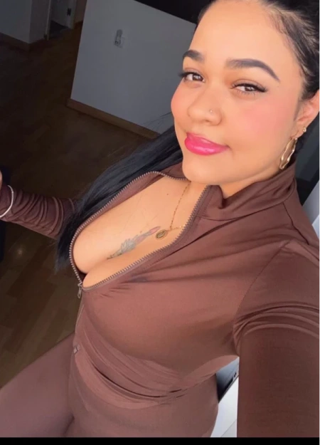 Angelica, Escort en Alicante 613215385