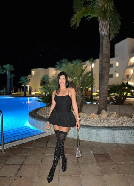 BRIANA, Escort en Marbella 695772668