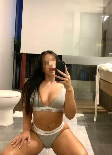 Cielo es una modelo exclusiva con perfil verificado