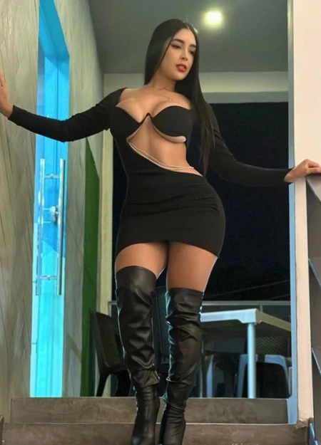 REYNA, Escort en Palma de Mallorca 643457305