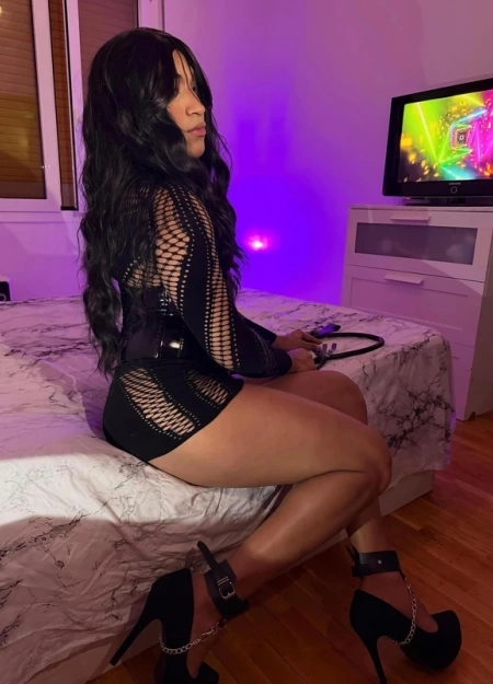 Daniela, Travesti en Madrid 633387028