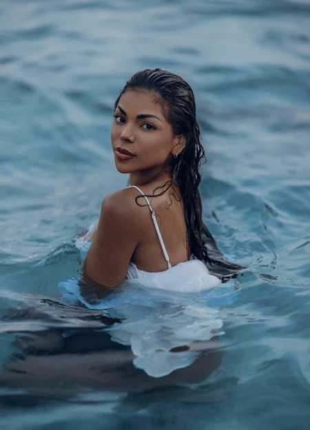 Sara, Escort en Marbella 655856524