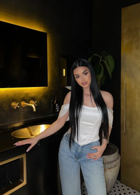 Ariana, Escort en Málaga 611371004