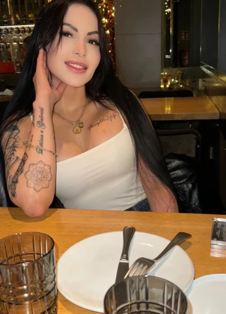 Luna brasileña, una escort de lujo en Alicante espectacular