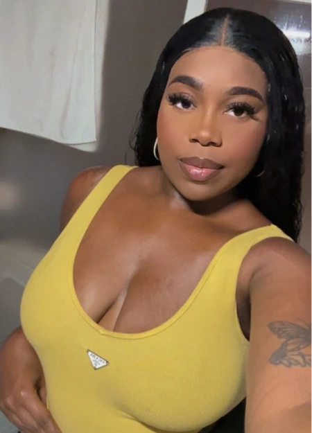 El perfil de Lorena en Sevilla está verificado