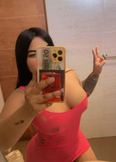 Valentina se consolida entre las acompañantes mejor valoradas