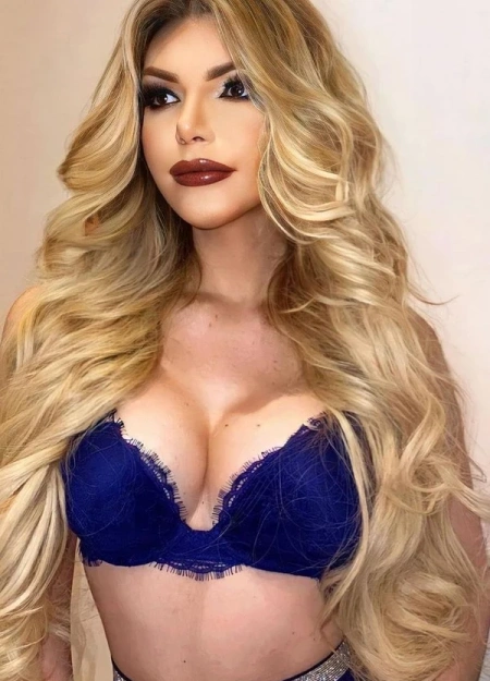 Sophia, una experiencia única con escorts VIP