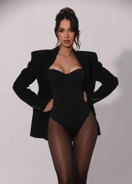 Lia, perfil premium dentro de las escorts grandes-mamas en Madrid