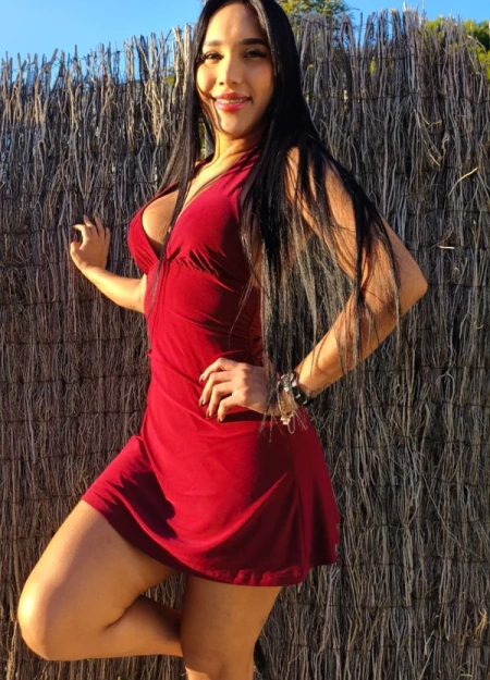 Book actualizado de Daniela, belleza y distinción en cada encuentro