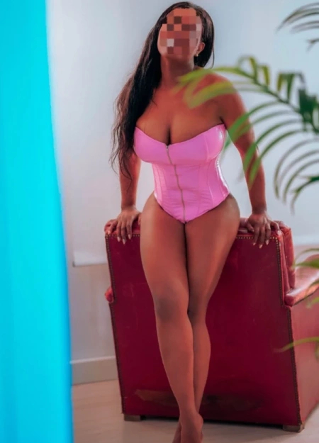 Descubre a Reina morena, una de las chicas de alta gama mejor valoradas