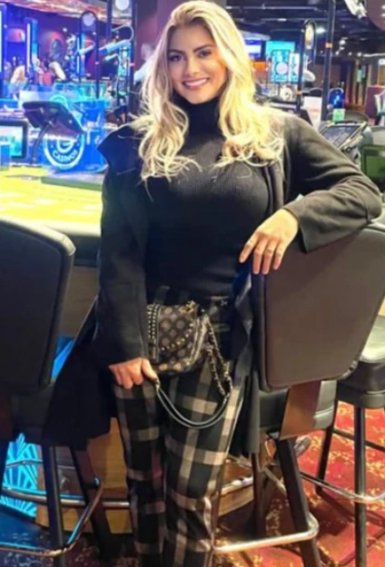 Juliana es escort de lujo con atención exclusiva