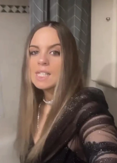 Citas exclusivas con acompañantes como Aitana