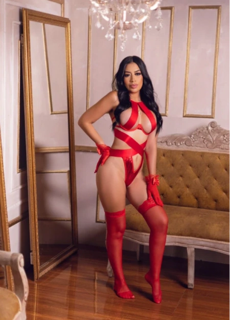 Samanta es escort de lujo con atención exclusiva