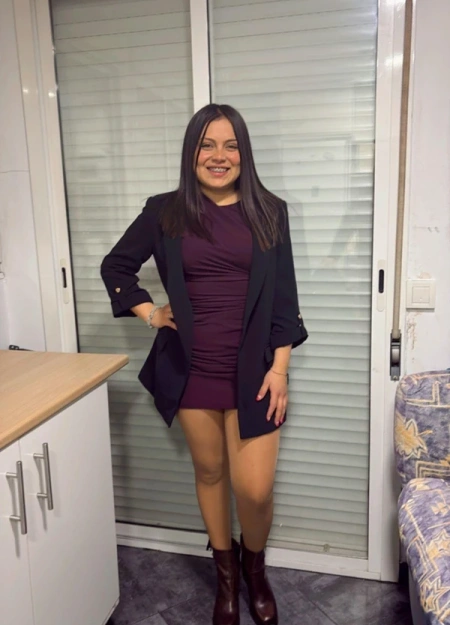 Lucia, máxima profesionalidad como acompañante Joven