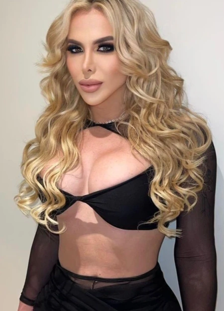 Khatalina, elegancia y saber estar como escort de belleza excepcional