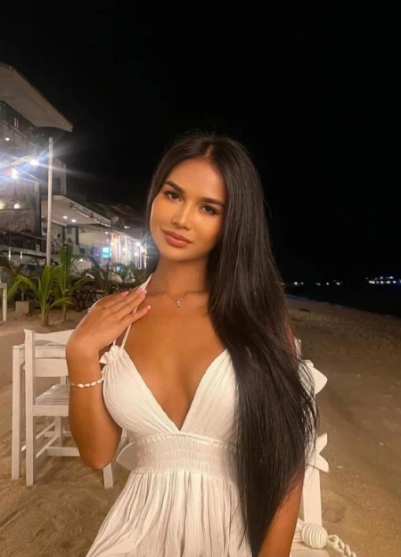 ¿Buscas una escort en Ibiza? Sandy es una gran elección
