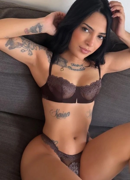 Chanel, una experiencia única con escorts VIP