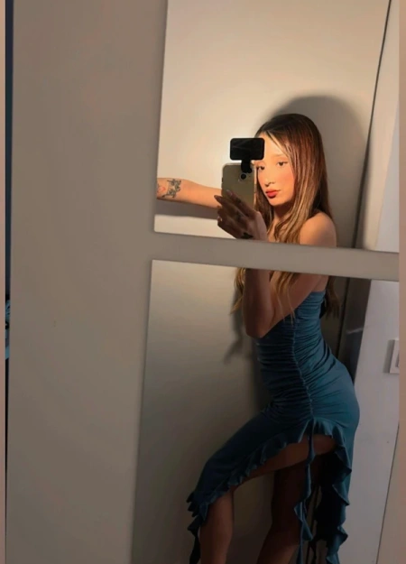 Descubre perfiles como Gabi en nuestra selección de modelos VIP